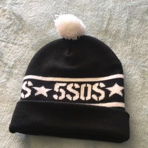 5 Seconds of Summer winter hat